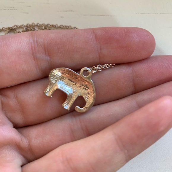 Cute rose gold elephant charm necklace - Picture 4 of 6